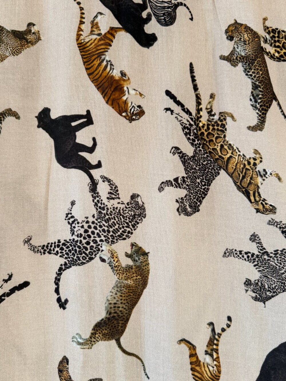 L'AGENCE Camille 3/4 sleeve blouse, taupe multi mix tiger print - Picture 6 of 10